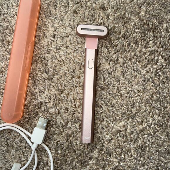 Solawave - 4-in-1 Radiant Renewal Skincare Wand with Red Light Therapy - Picture 5 of 5